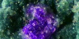 University of Adelaide mineralogy researcher discovers new mineral