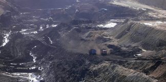 China to shut down 2,000 small coal mines