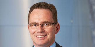 BHP CEO Mackenzie calls for lift of US crude oil export ban